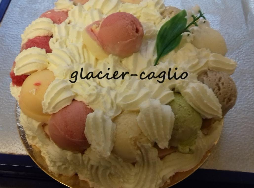 Vacherin glacée avec boules de glaces ♥